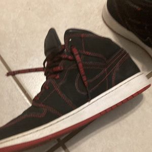jordan 1 mids fearless come with me